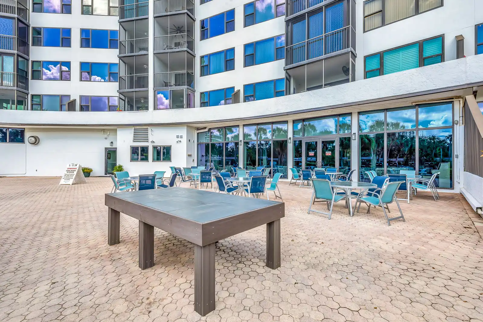 Harbor Towers – Bayfront Luxury with Pool & Tennis