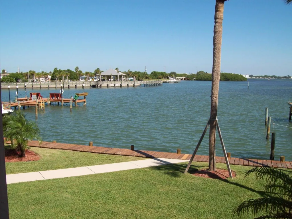 El Galeon 3BR – Bay Views, Beach, Boat Dock