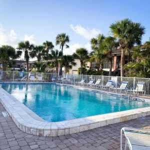 Palm Manor – Coastal Living with Pool & Clubhouse