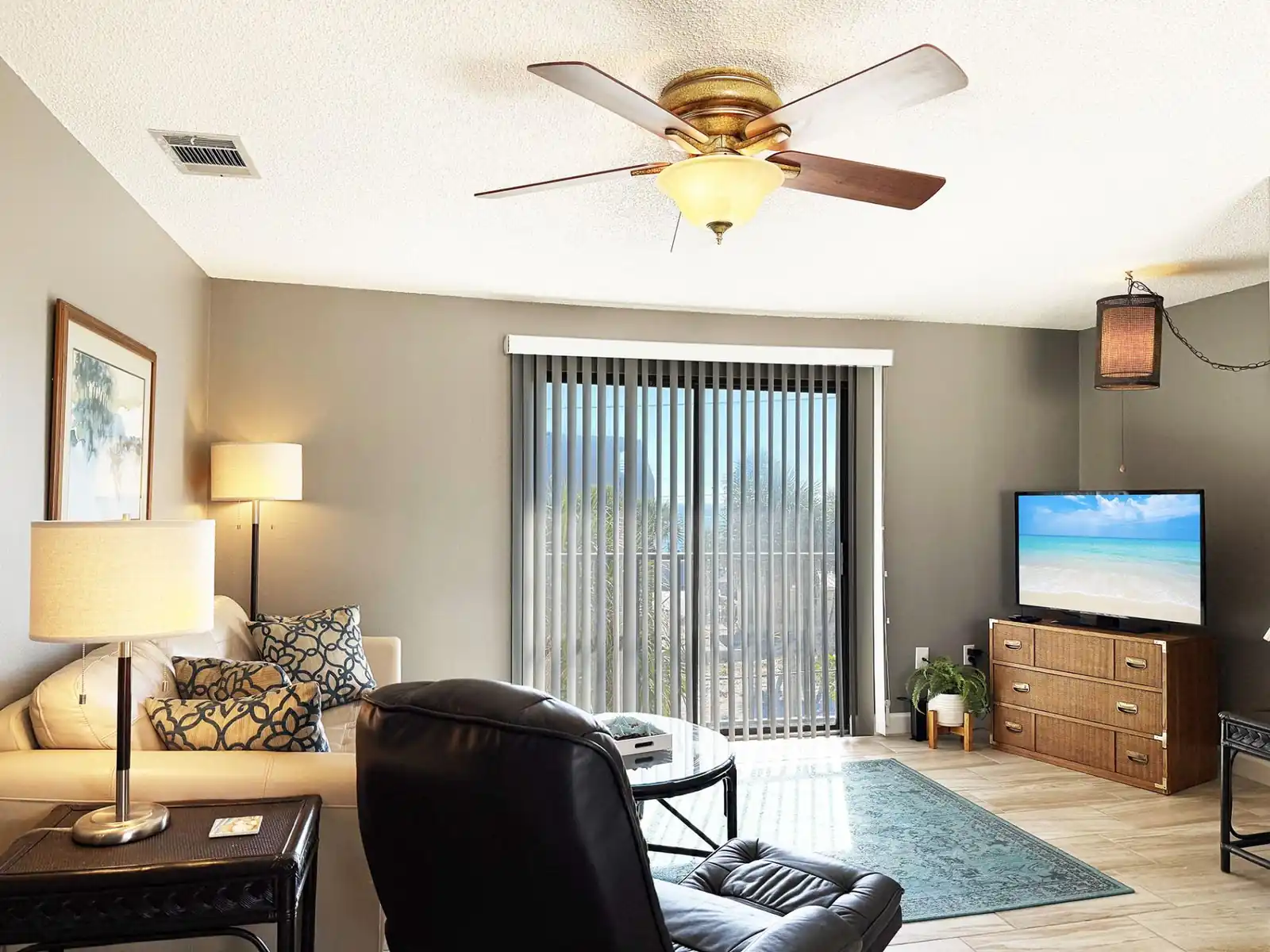 Sunburst Gulf-Side 2BR – Pool, Dock & Beach