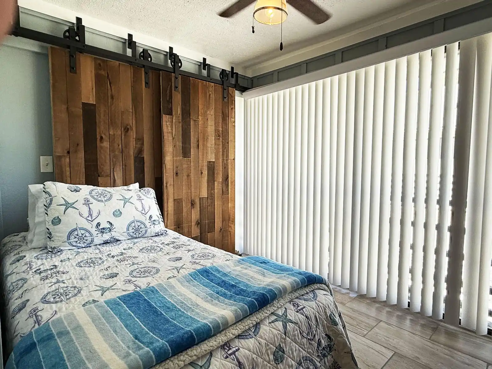 Sunburst Gulf-Side 2BR – Pool, Dock & Beach