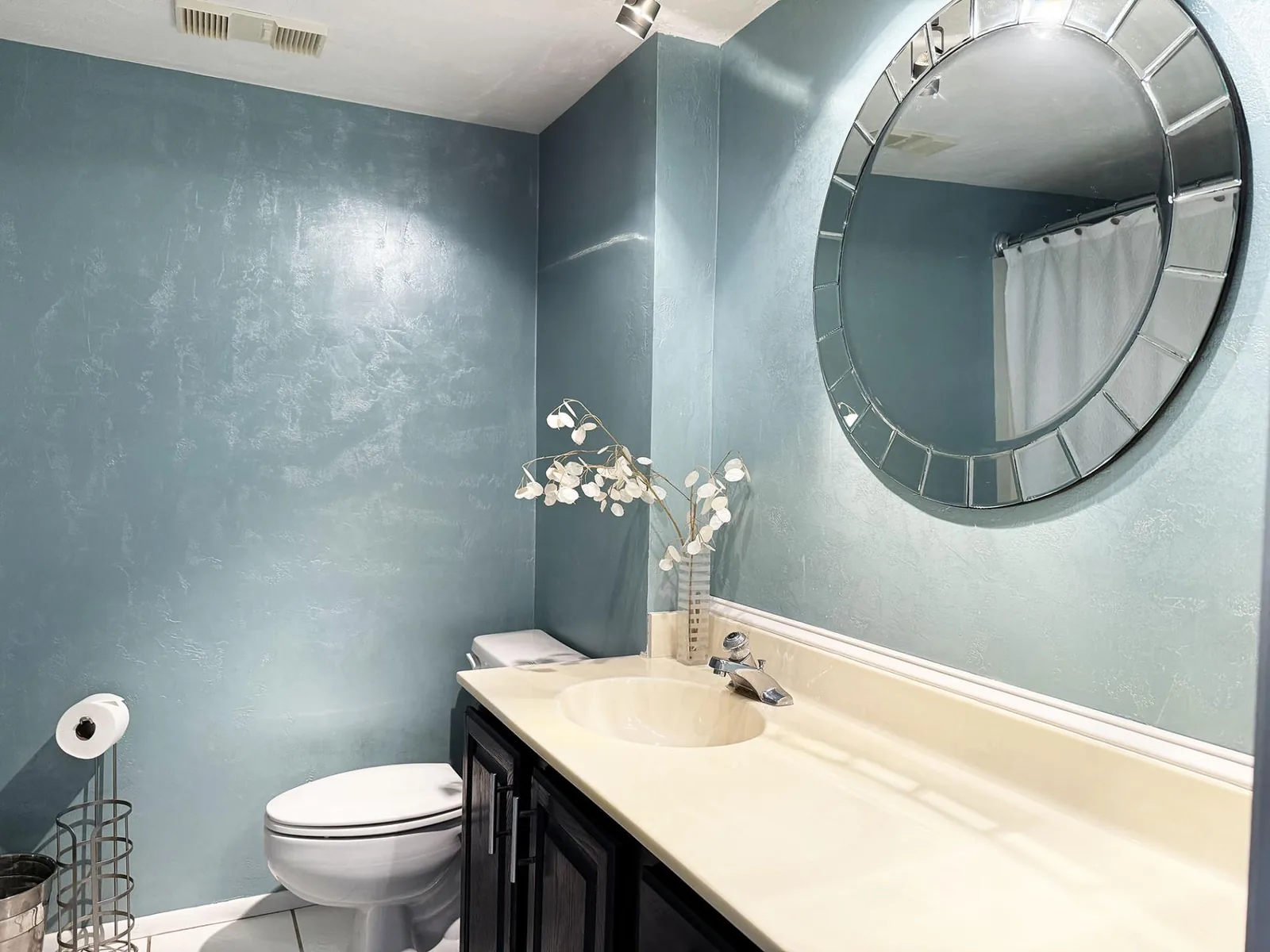 Tamarind 2BR – Pool, Boat Slips & Beach