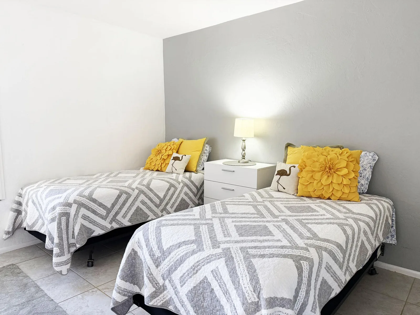 Tamarind 2BR – Pool, Boat Slips & Beach