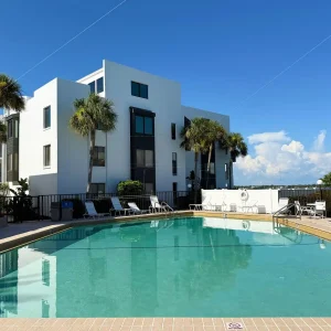 Tamarind 2BR – Pool, Boat Slips & Beach