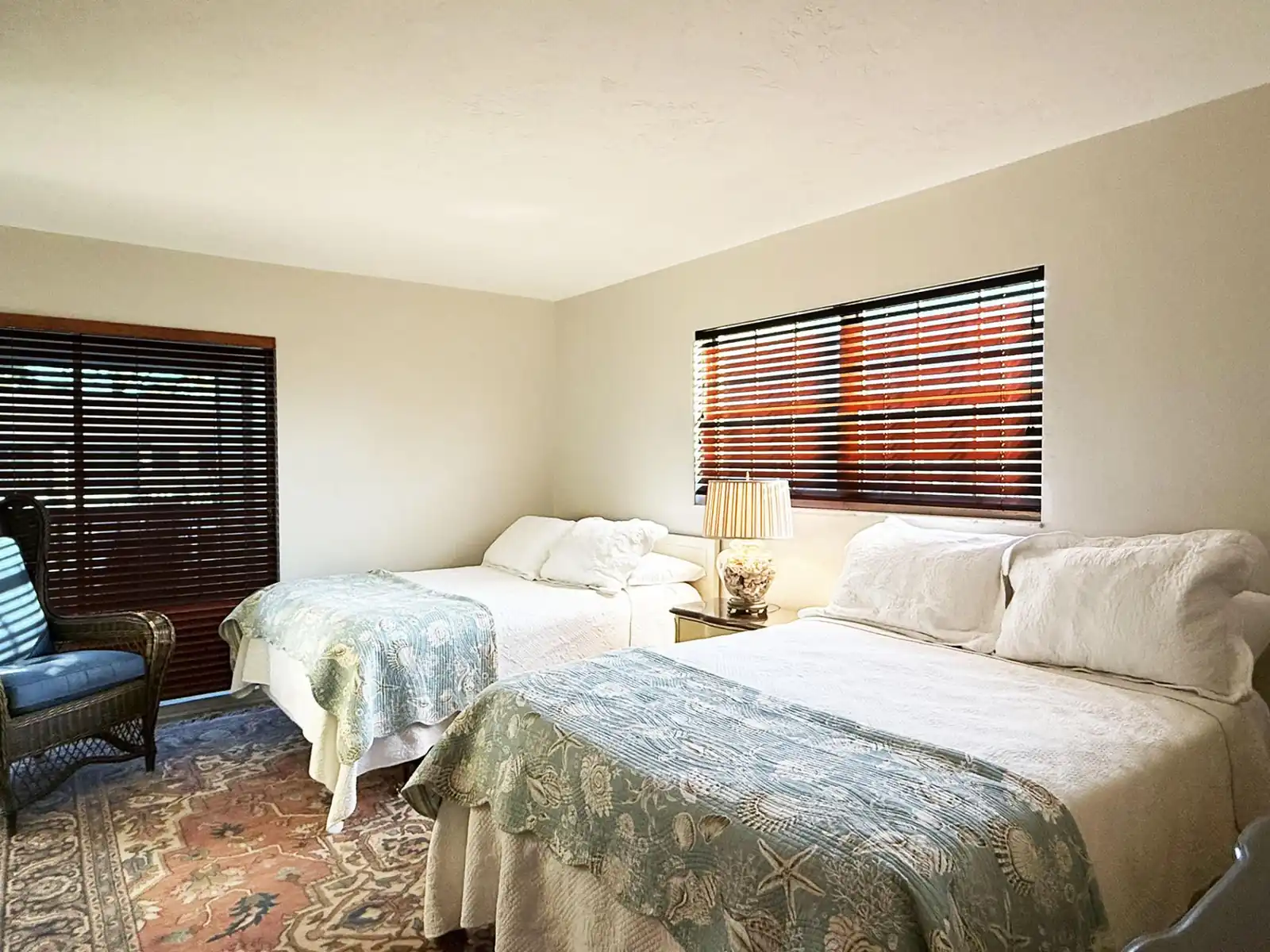 2BR Palm Manor – Pool, Tennis & Clubhouse