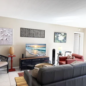 La Coquina 2BR – Beach, Pool & Sunsets