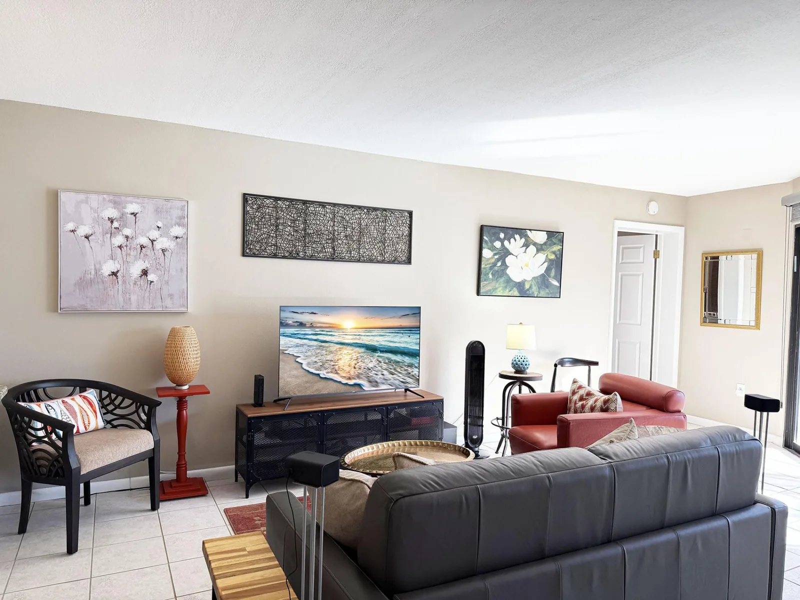 La Coquina 2BR – Beach, Pool & Sunsets