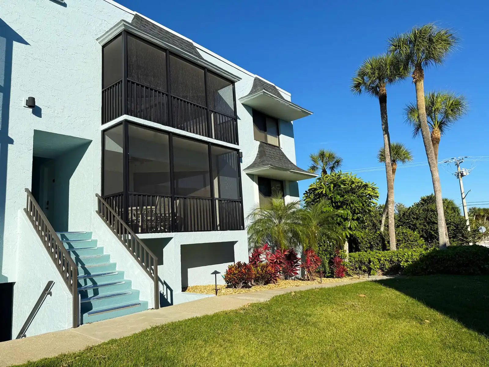 La Coquina 2BR – Beach, Pool & Sunsets