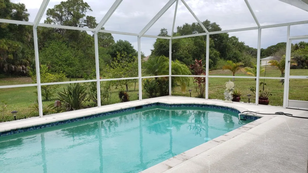 Peaceful Pool Escape – Close to Beach & Fun