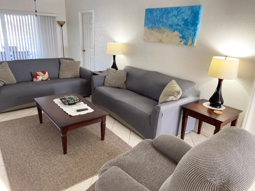Peaceful Pool Escape – Close to Beach & Fun