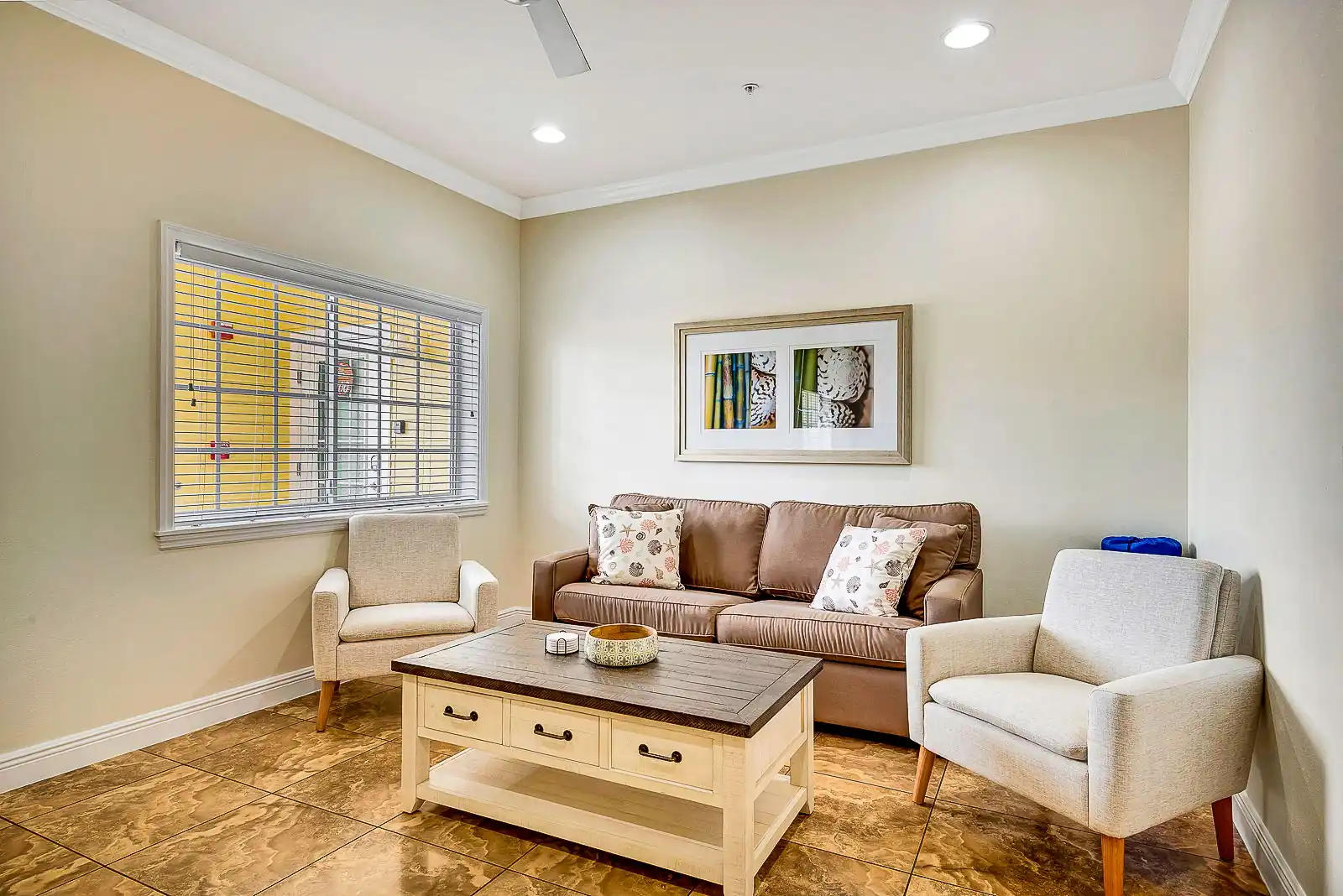 2BR Beach Club – Beach, Heated Pool & Hot Tub