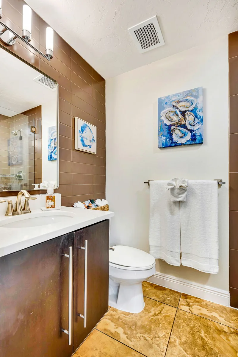2BR Beach Club – Beach, Heated Pool & Hot Tub