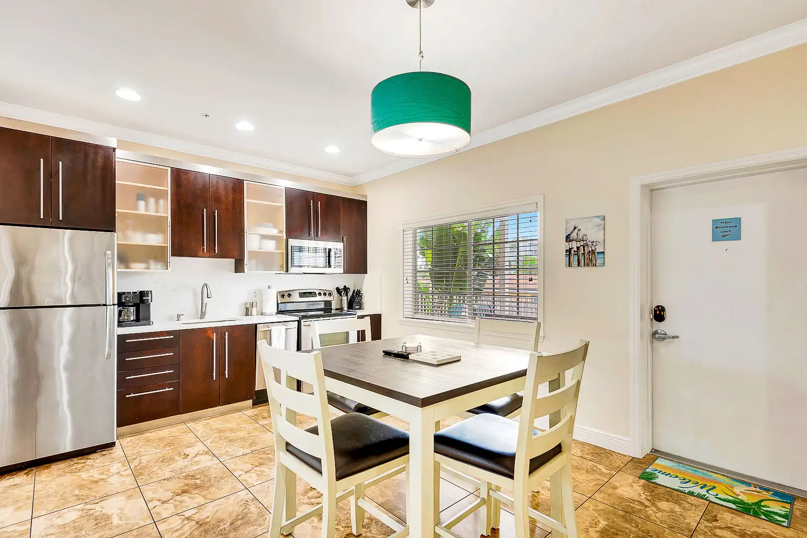 2BR Beach Club – Beach, Heated Pool & Hot Tub