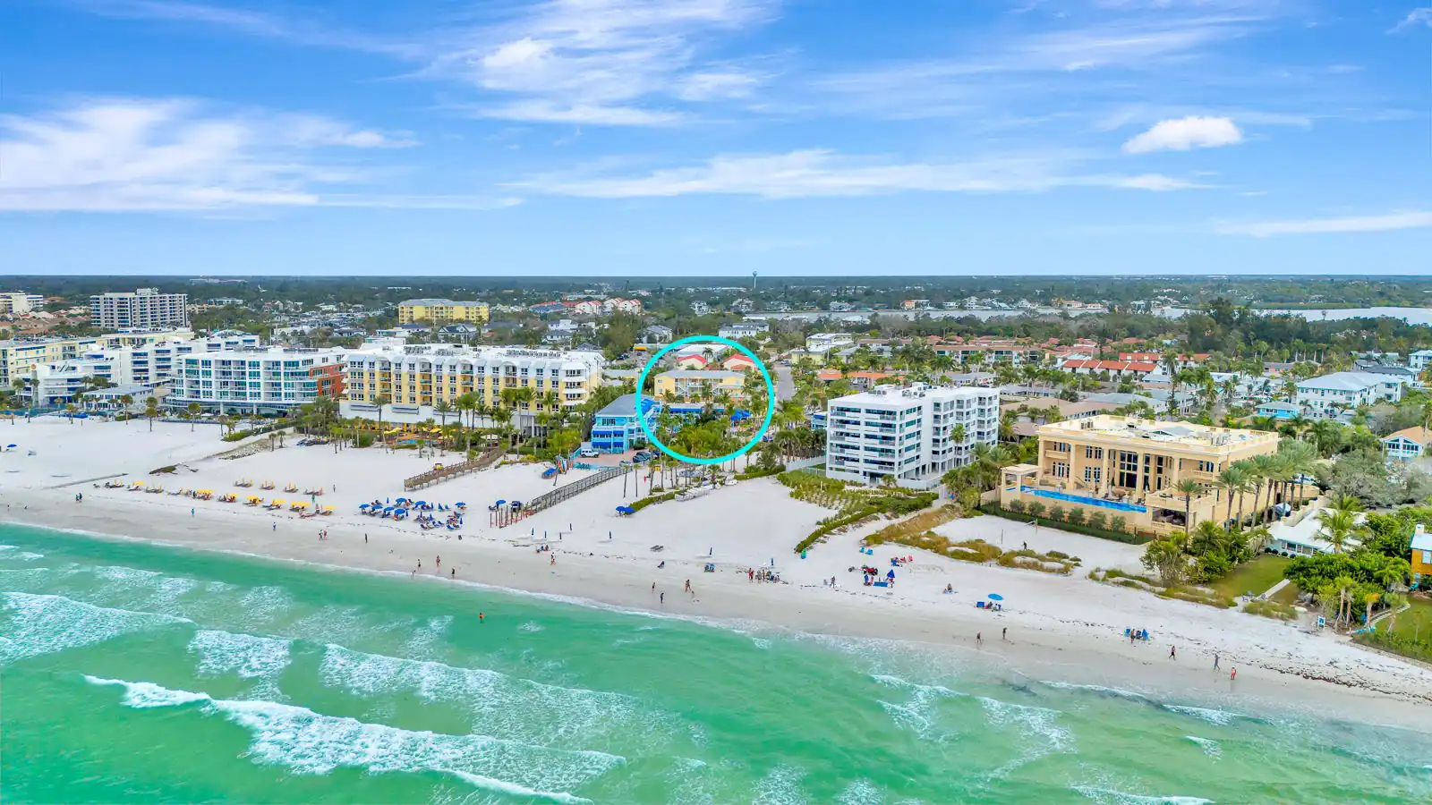 2BR Beach Club – Heated Pool, Hot Tub & Beach