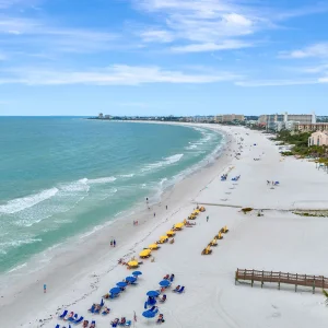 2BR Beach Club – Heated Pool, Hot Tub & Beach