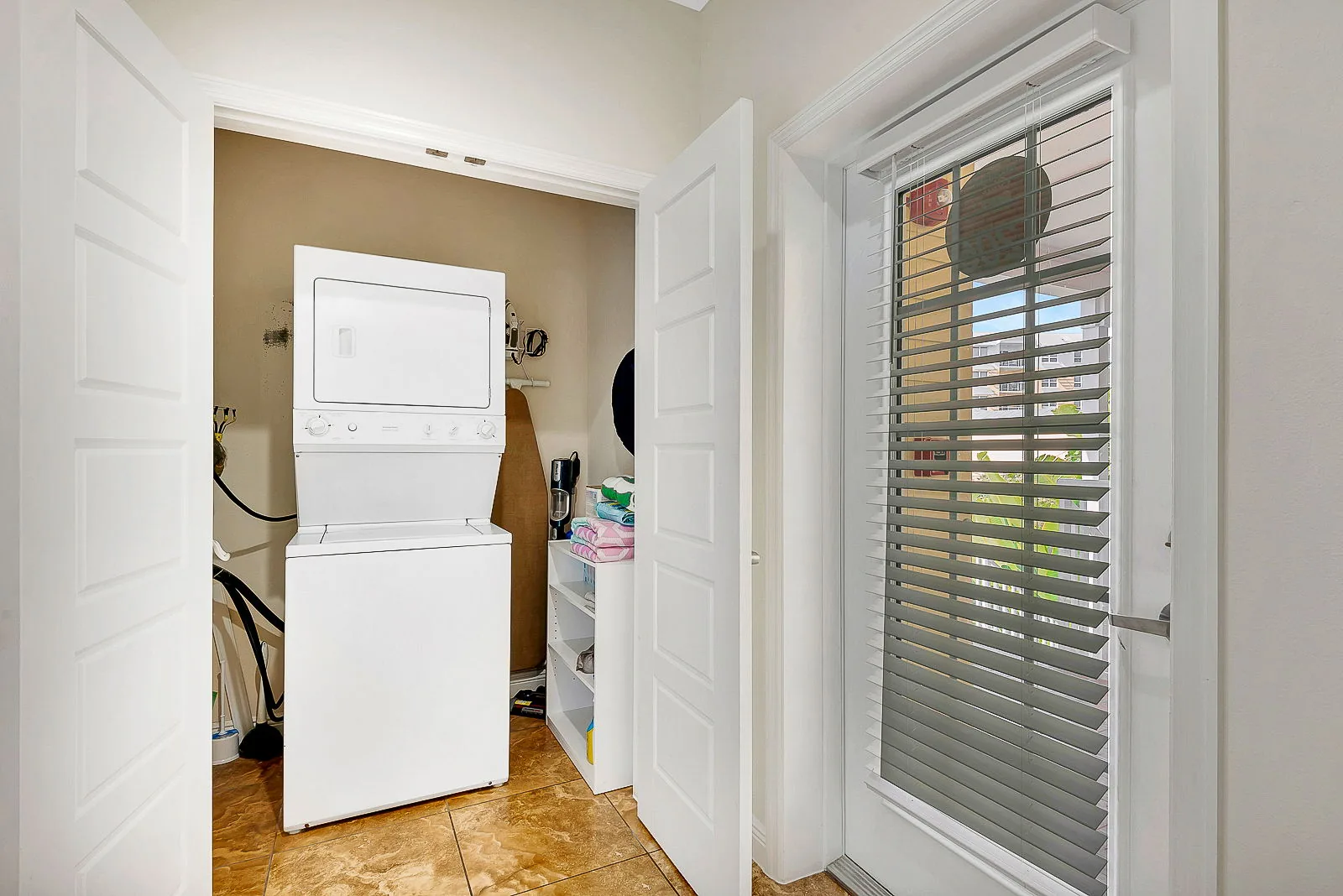 2BR Beach Club – Heated Pool, Hot Tub & Beach