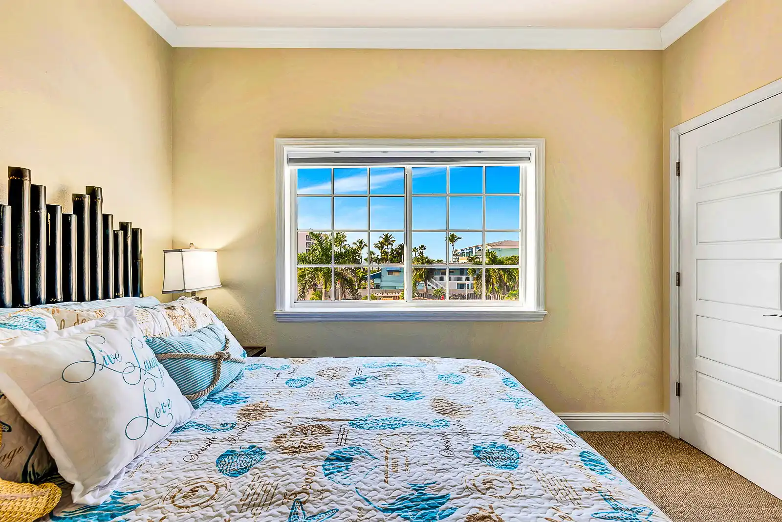 2BR Beach Club – Heated Pool, Hot Tub & Beach