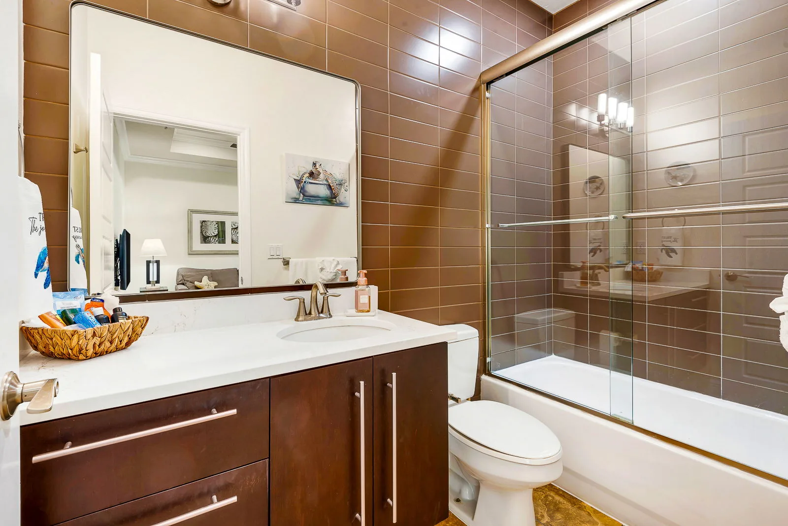2BR Beach Club – Heated Pool, Hot Tub & Beach