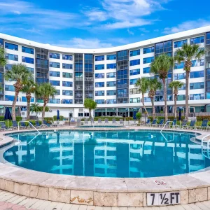 1BR Harbor Towers Condo – Pool, Marina, Gym
