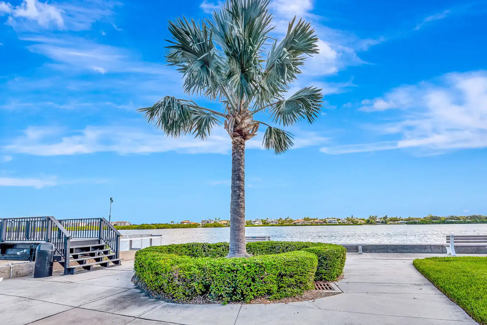1BR Harbor Towers Condo – Pool, Marina, Gym