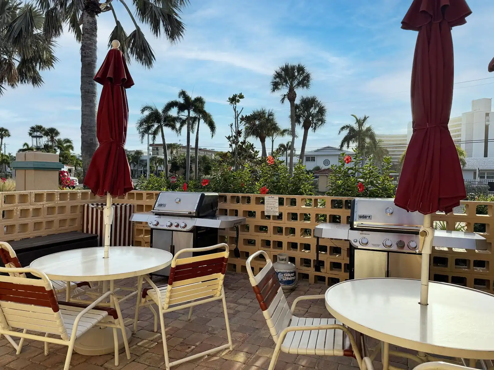 Siesta Harbor 2BR – 55+ Pool, Hot Tub & Beach