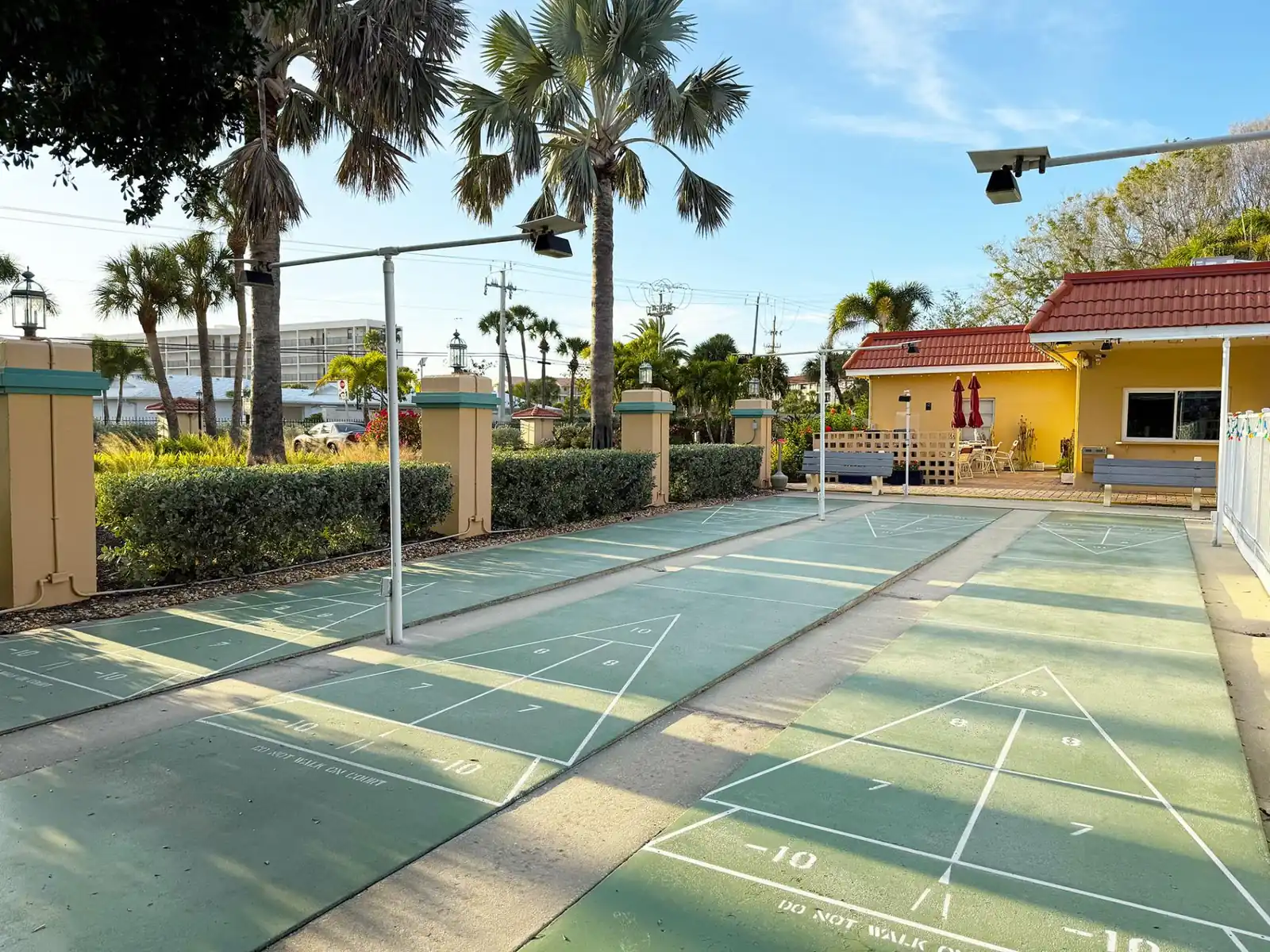 Siesta Harbor 2BR – 55+ Pool, Hot Tub & Beach
