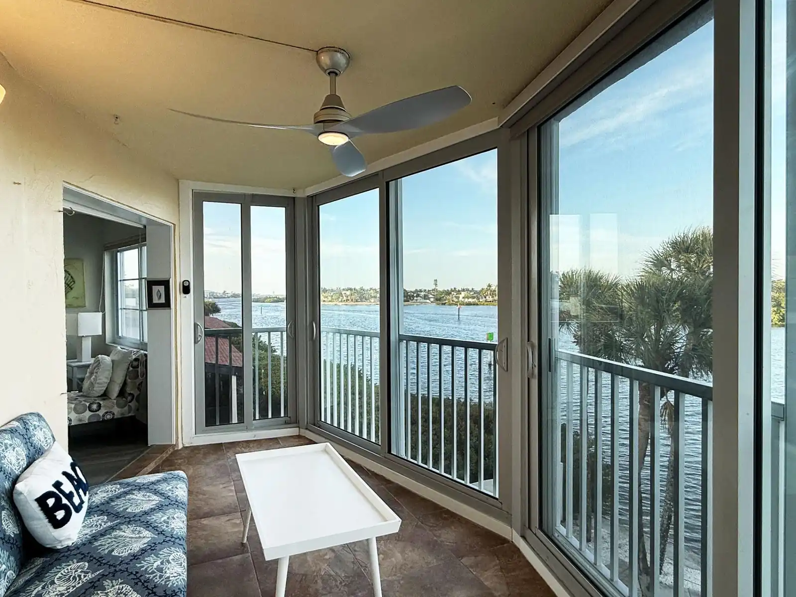 Siesta Harbor 2BR – 55+ Pool, Hot Tub & Beach