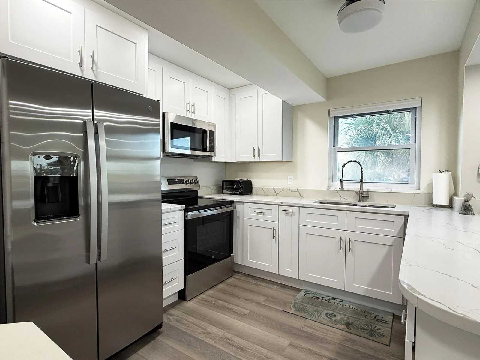 Siesta Harbor 2BR – 55+ Pool, Hot Tub & Beach