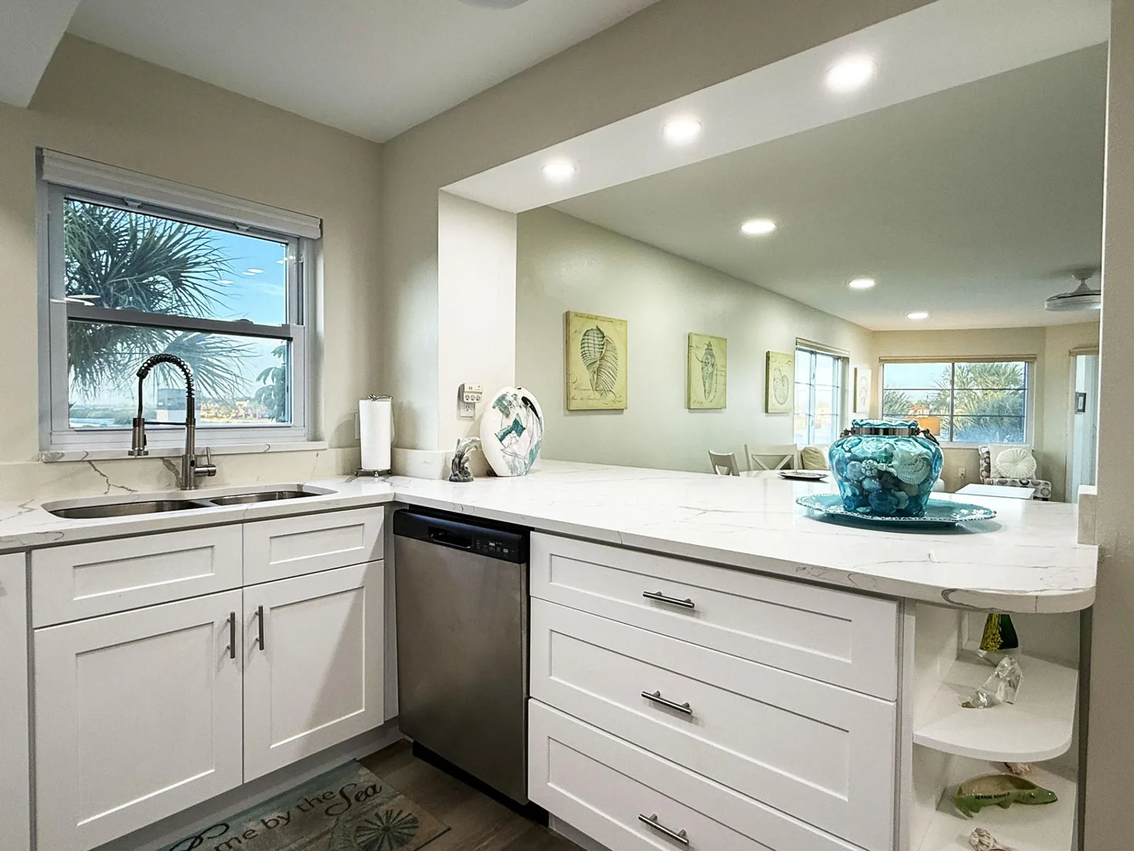 Siesta Harbor 2BR – 55+ Pool, Hot Tub & Beach