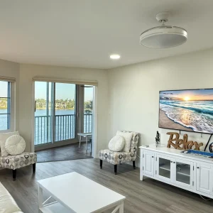 Siesta Harbor 2BR – 55+ Pool, Hot Tub & Beach