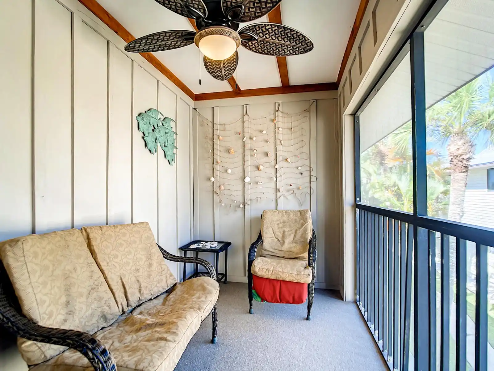 Chillax Island Condo – Beach, Bay & Pool