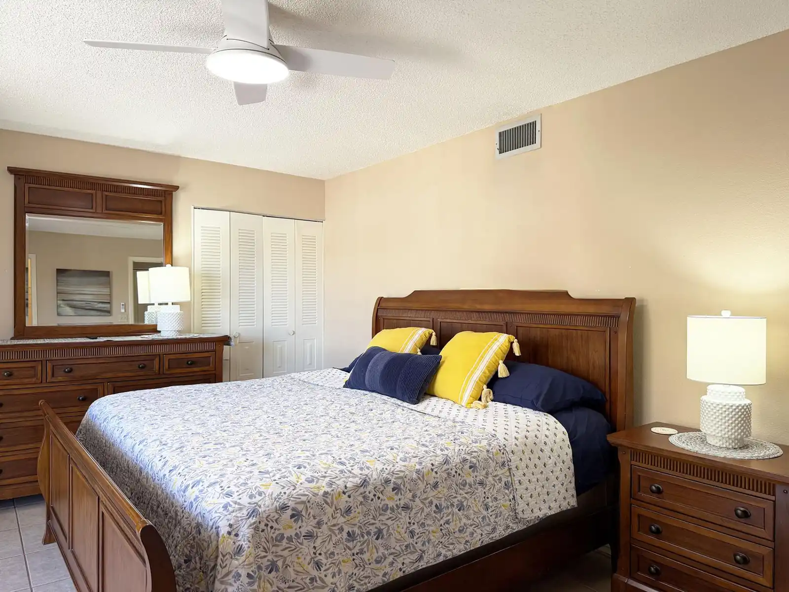 2BR Condo at Fantasy Island – Pool, Beach , Bikes
