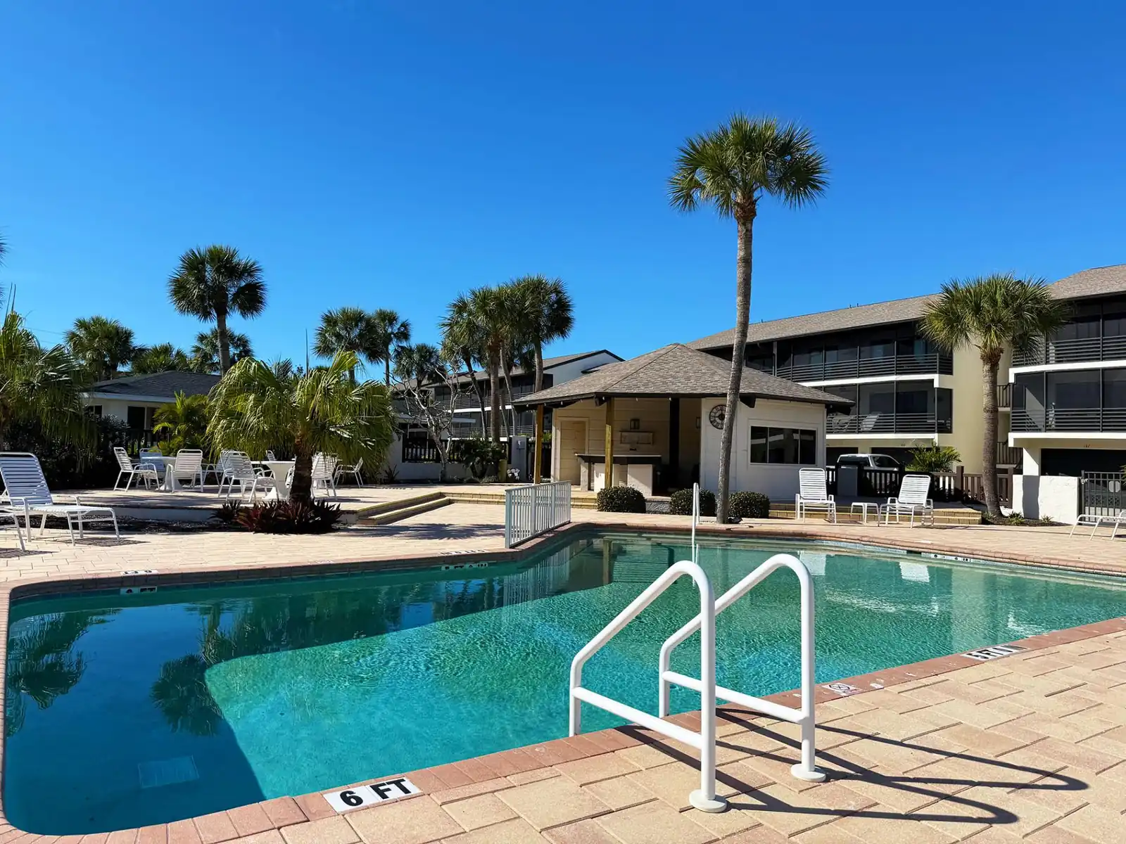 2BR Condo at Fantasy Island – Pool, Beach , Bikes