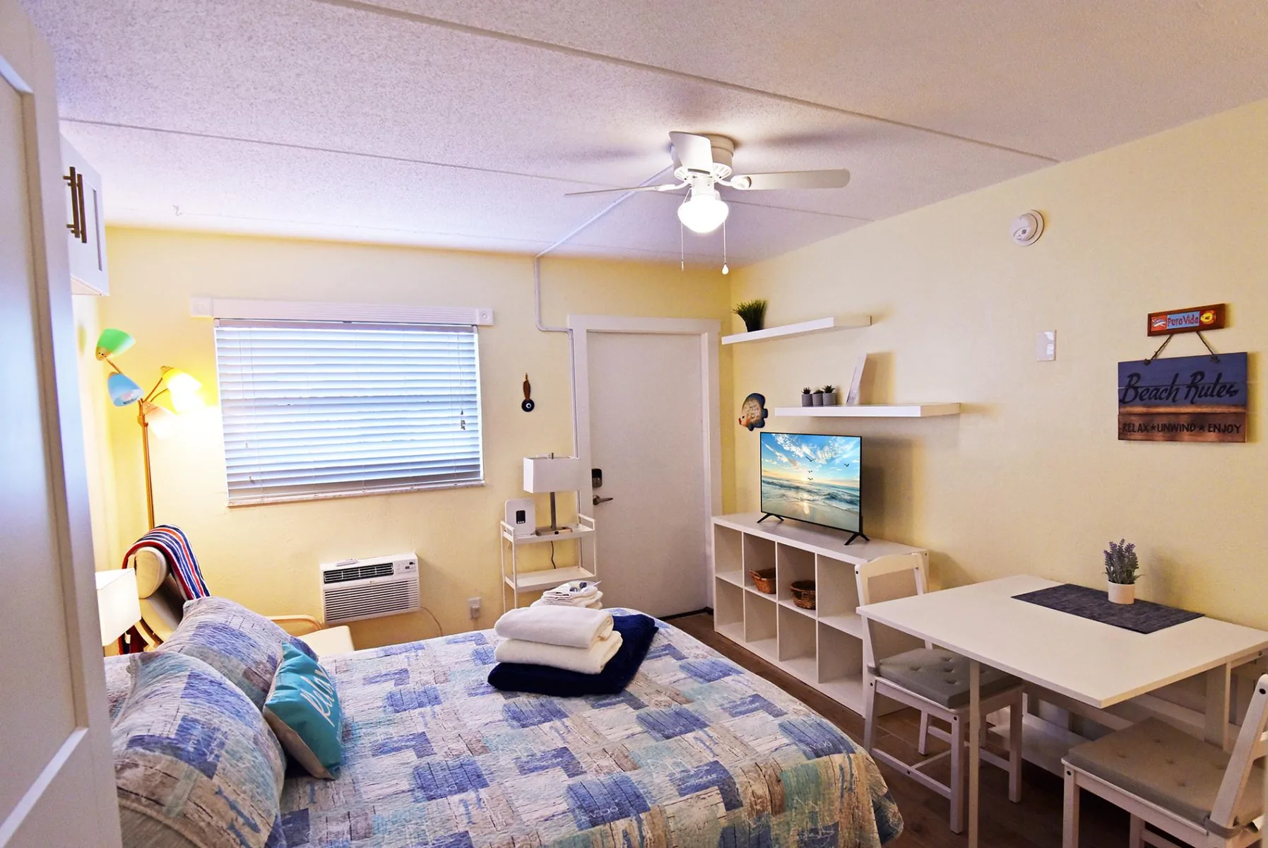 Lovely Venice Beach Studio (2 min. Walk to Beach)