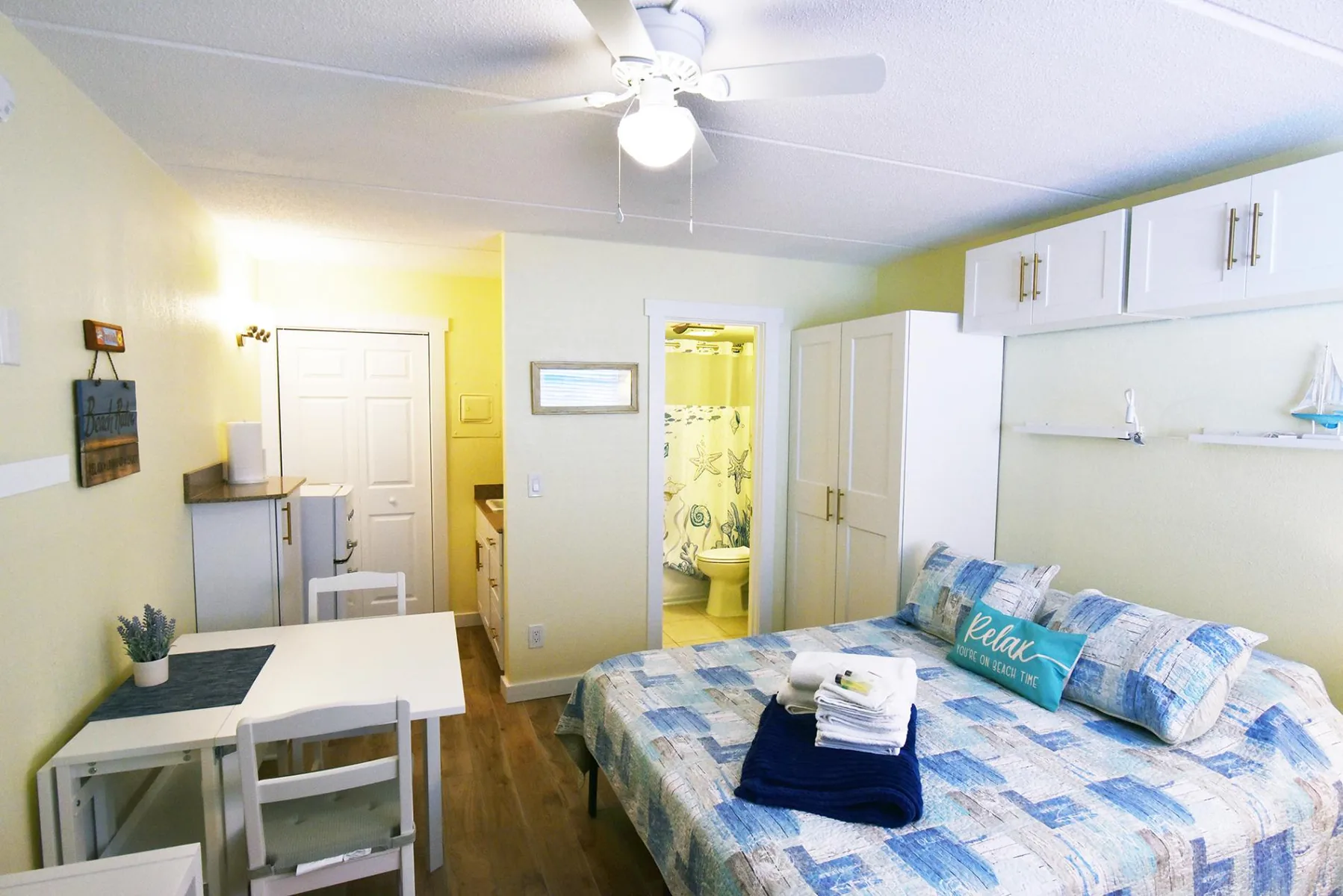 Lovely Venice Beach Studio (2 min. Walk to Beach)