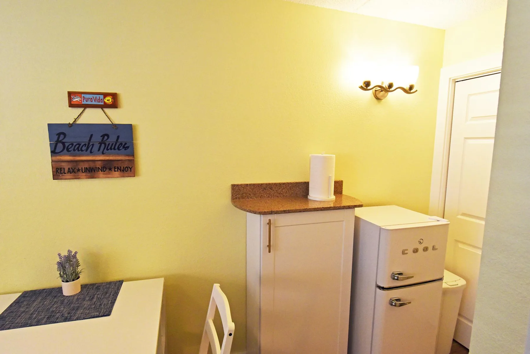Lovely Venice Beach Studio (2 min. Walk to Beach)