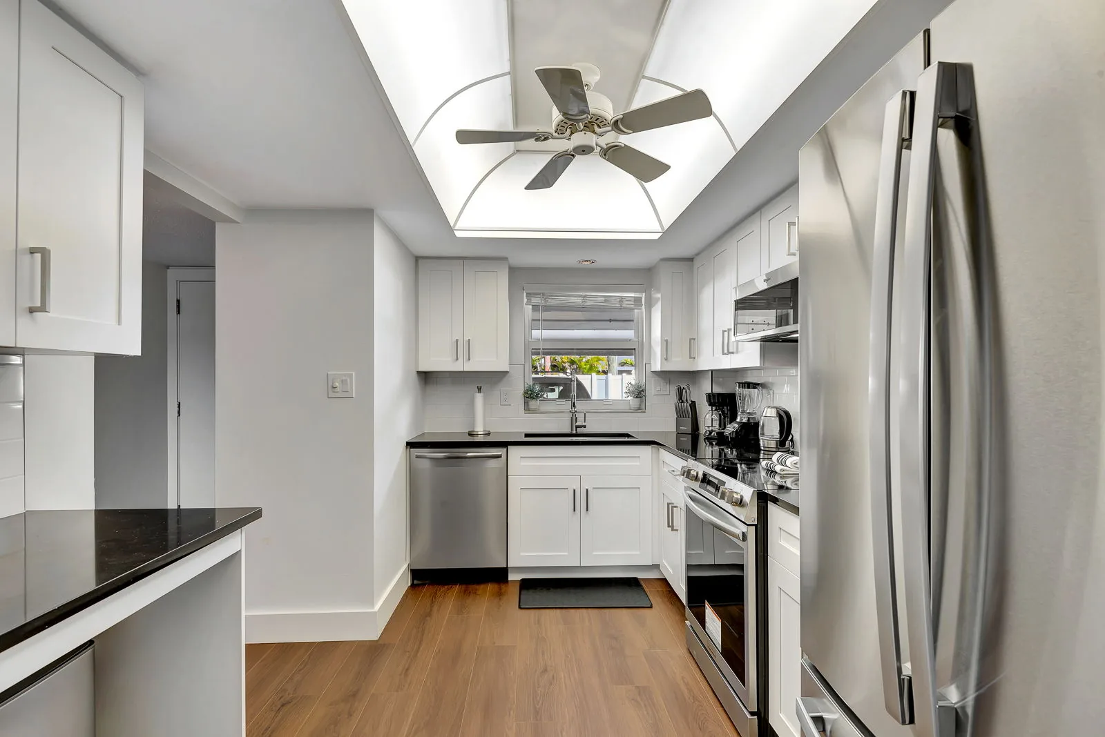 Steps to Siesta Beach – Poolside 2BR Condo