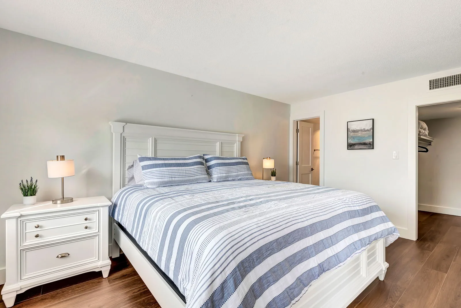 Steps to Siesta Beach – Poolside 2BR Condo