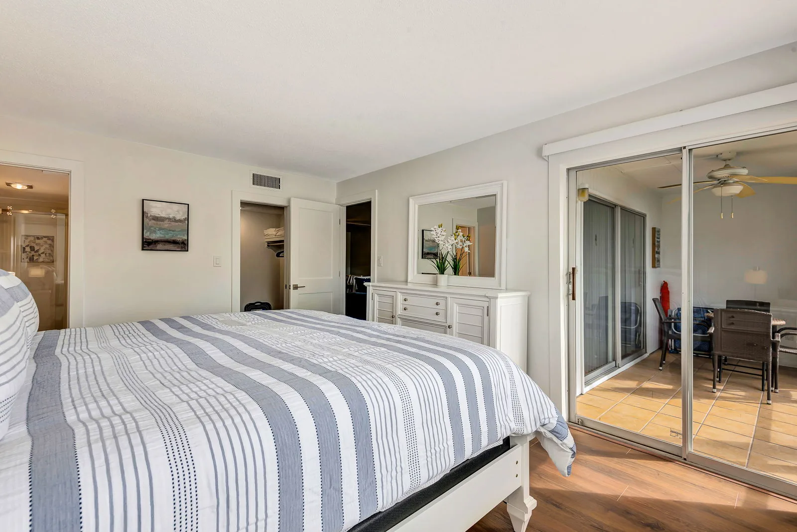 Steps to Siesta Beach – Poolside 2BR Condo