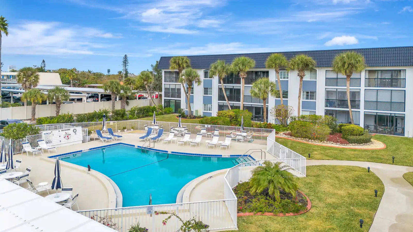 Steps to Siesta Beach – Poolside 2BR Condo