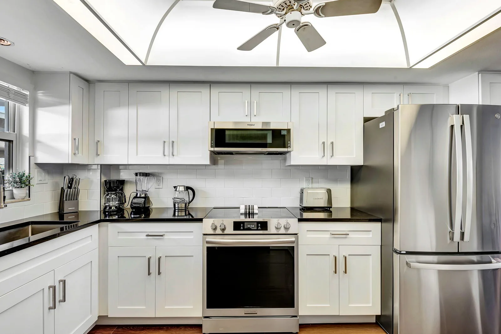 Steps to Siesta Beach – Poolside 2BR Condo