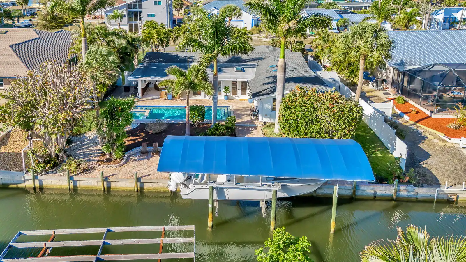 Canal-Front 3BR – Pool, Hot Tub & Boat Access