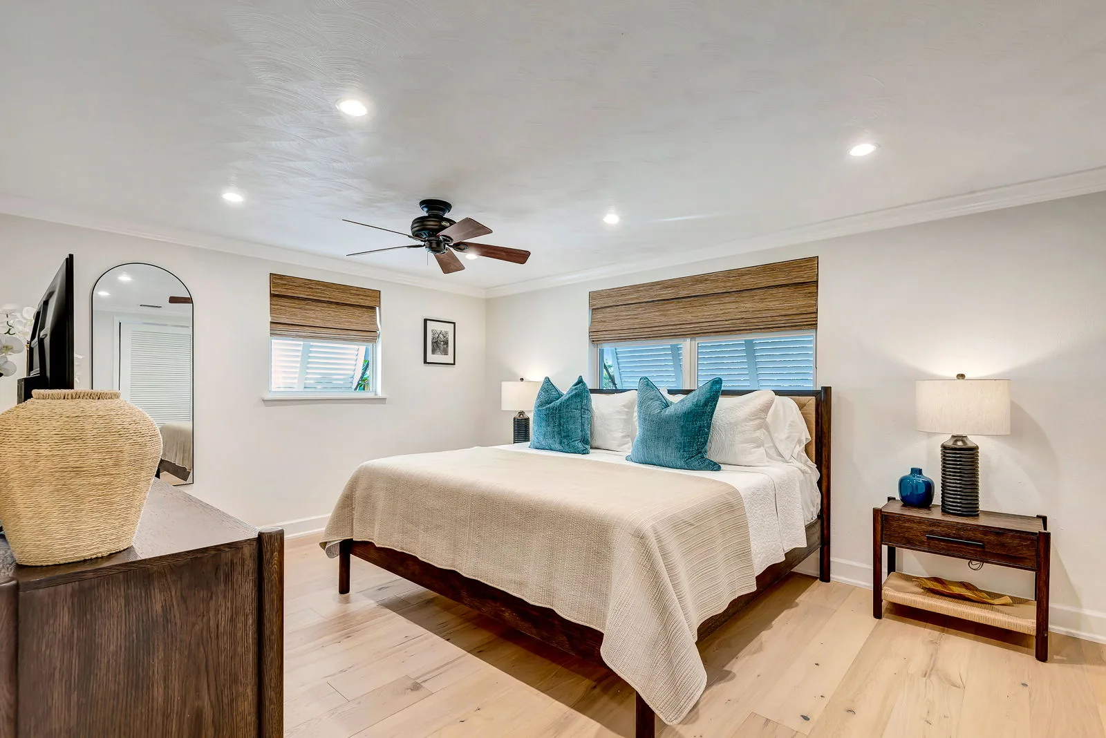 Canal-Front 3BR – Pool, Hot Tub & Boat Access