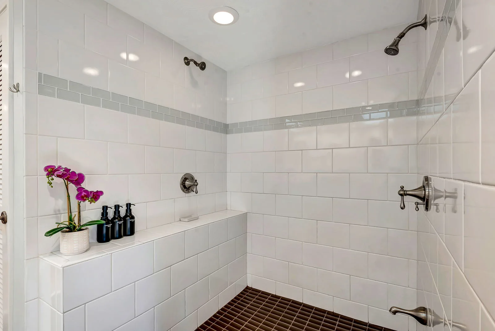 Canal-Front 3BR – Pool, Hot Tub & Boat Access