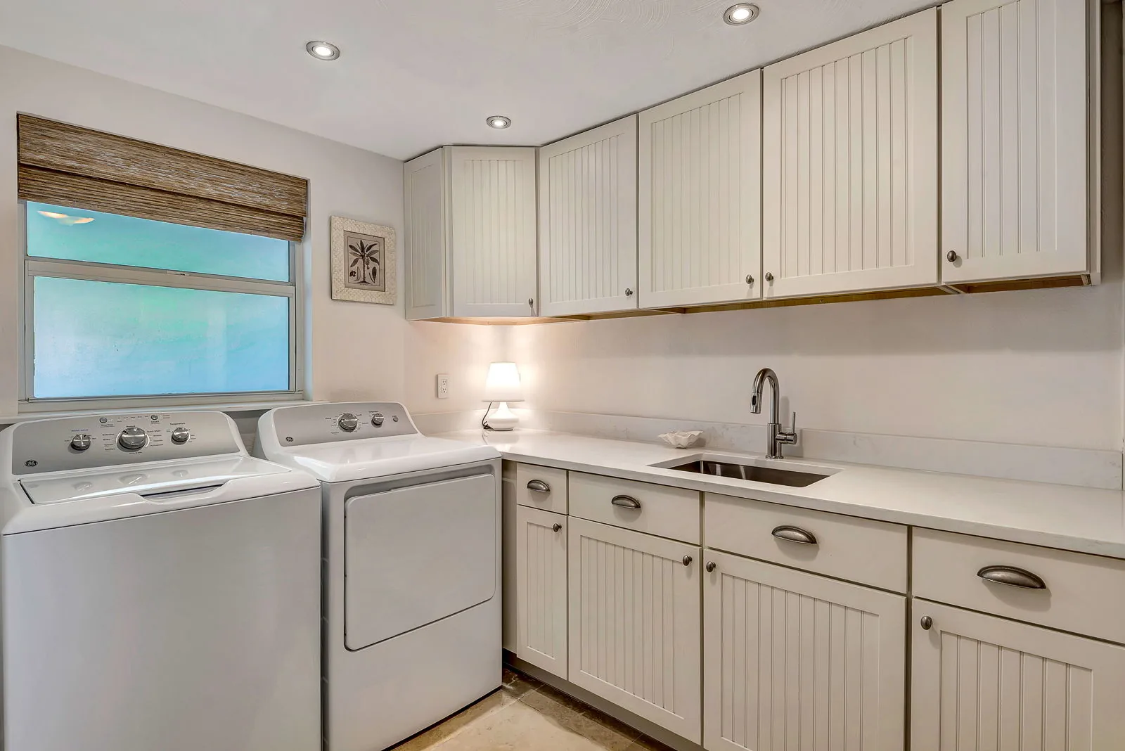 Canal-Front 3BR – Pool, Hot Tub & Boat Access
