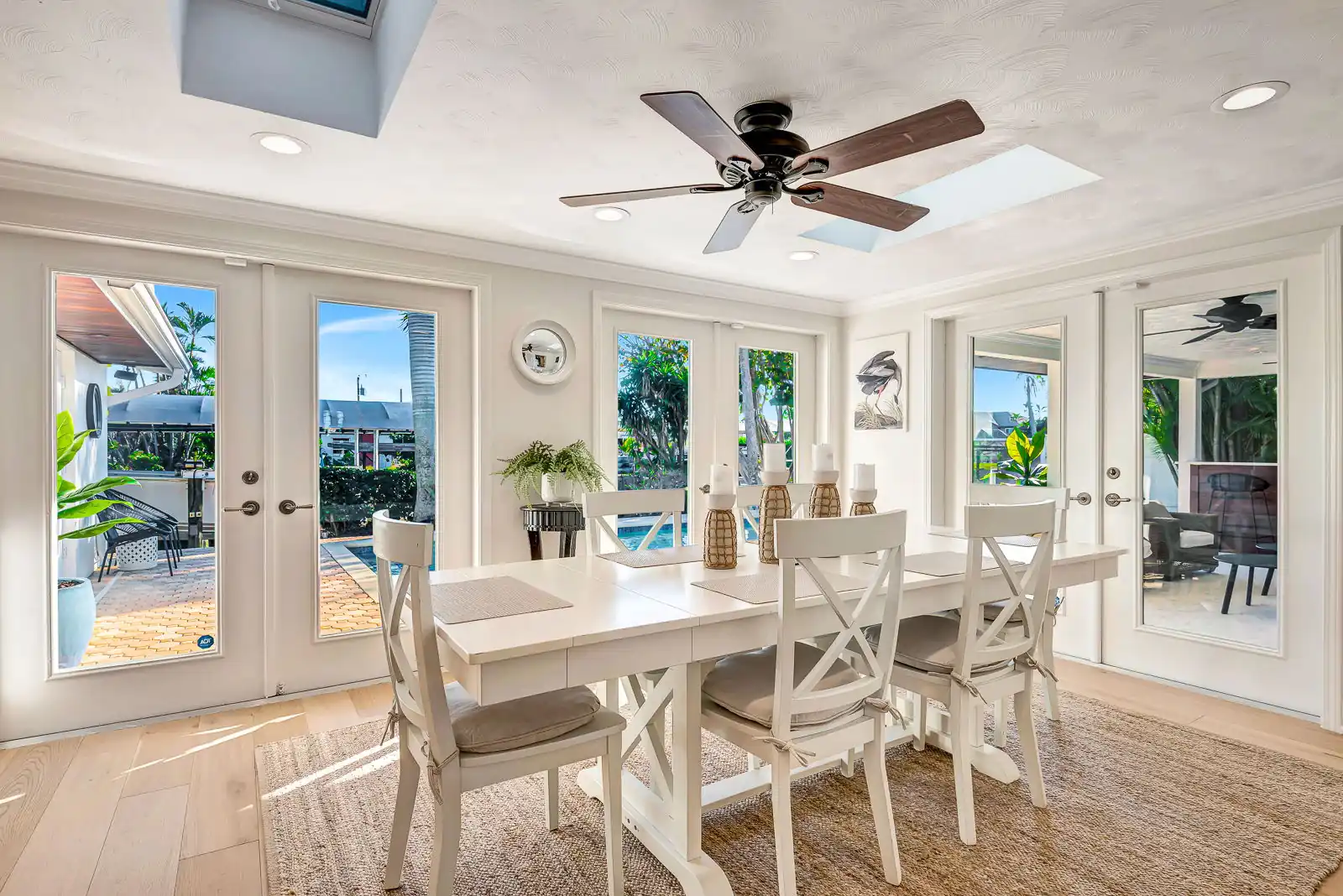 Canal-Front 3BR – Pool, Hot Tub & Boat Access