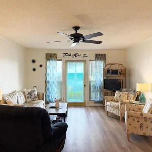 Waterfront 2BR – Pool, Dock & River Views