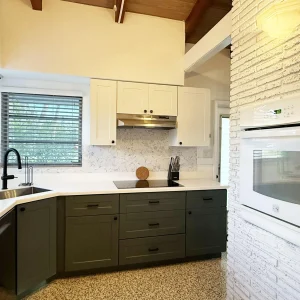 Siesta Key 2BR – Pet Friendly – Walk to Beach