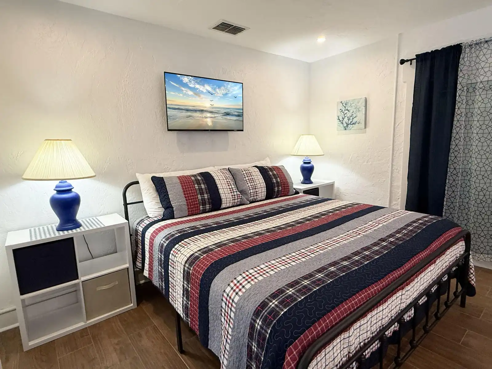 Venice Villas 1BR – Beach & Pool Escape