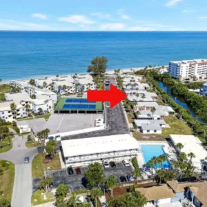 Venice Villas 1BR – Beach & Pool Escape